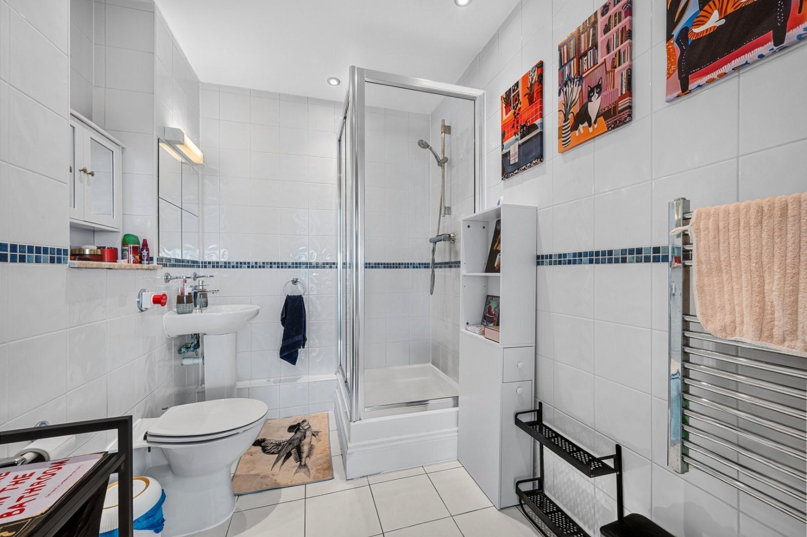 Flat Thomas Street in Greater London