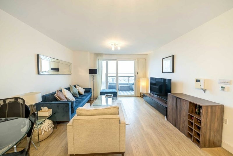 Room Burwell Walk in Greater London