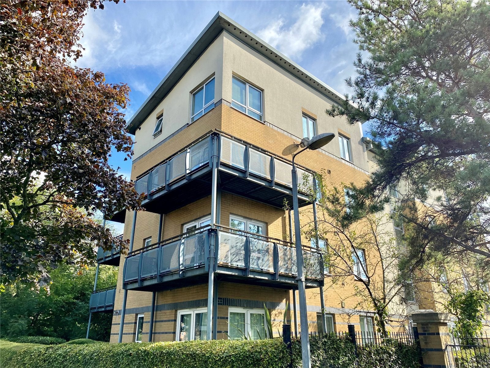 Flat Princess Elizabeth Way in Cheltenham