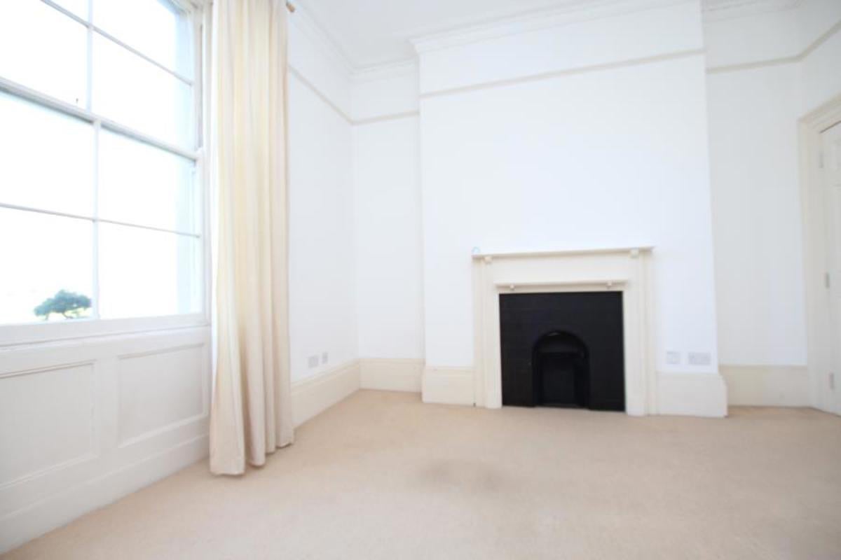 Flat Whiteladies Road in Bristol
