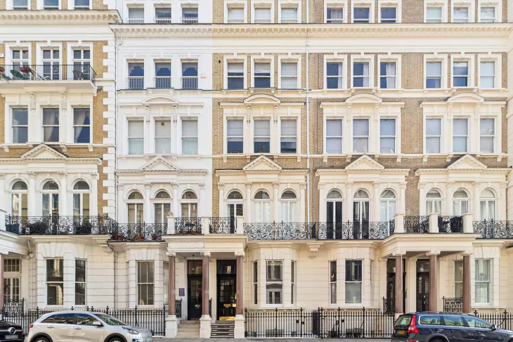 Flat De Vere Gardens in Greater London