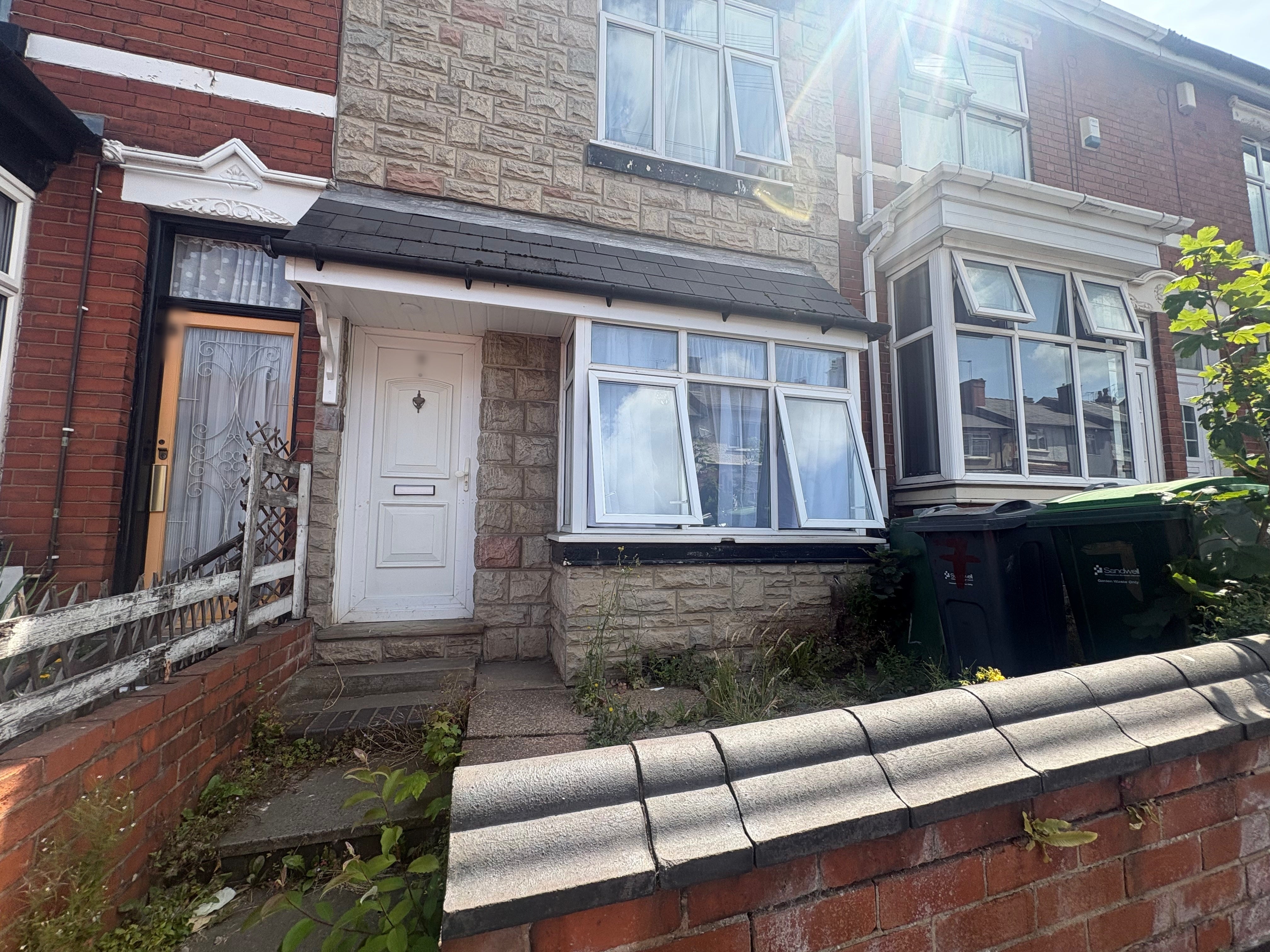 Room St Albans Road in Sandwell