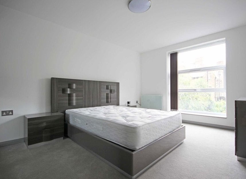 Flat Uxbridge Road in Greater London