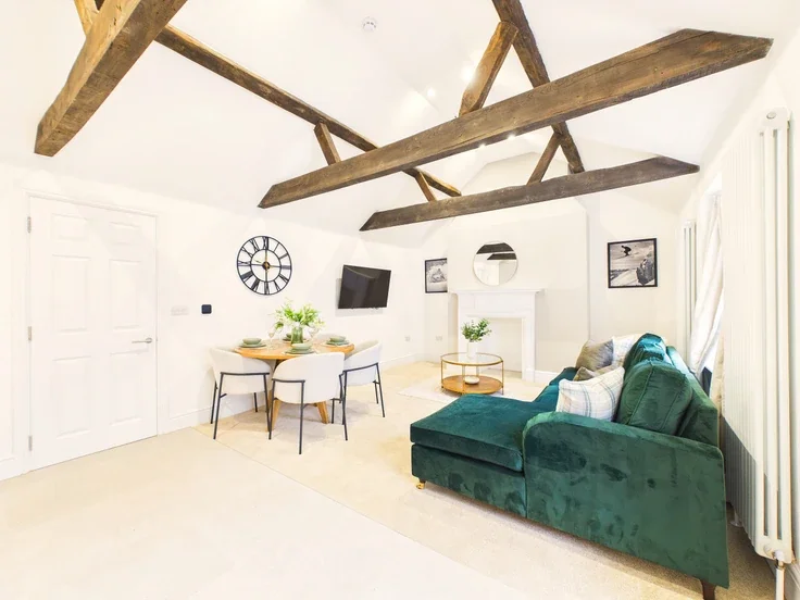 Flat Henrietta Street in Cheltenham