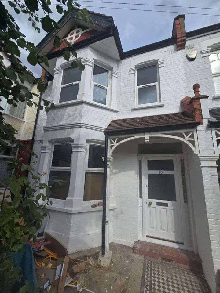 House Winifred Road in Greater London