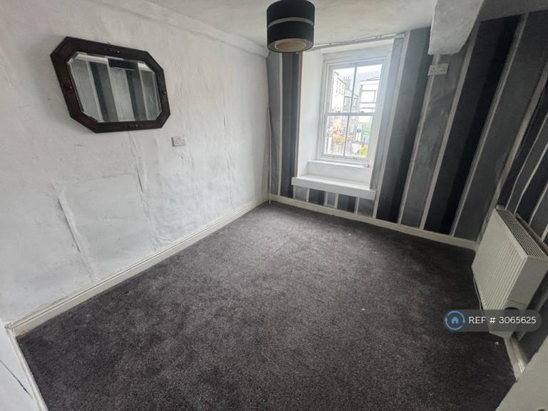 Flat Owens Terrace in Llanrwst