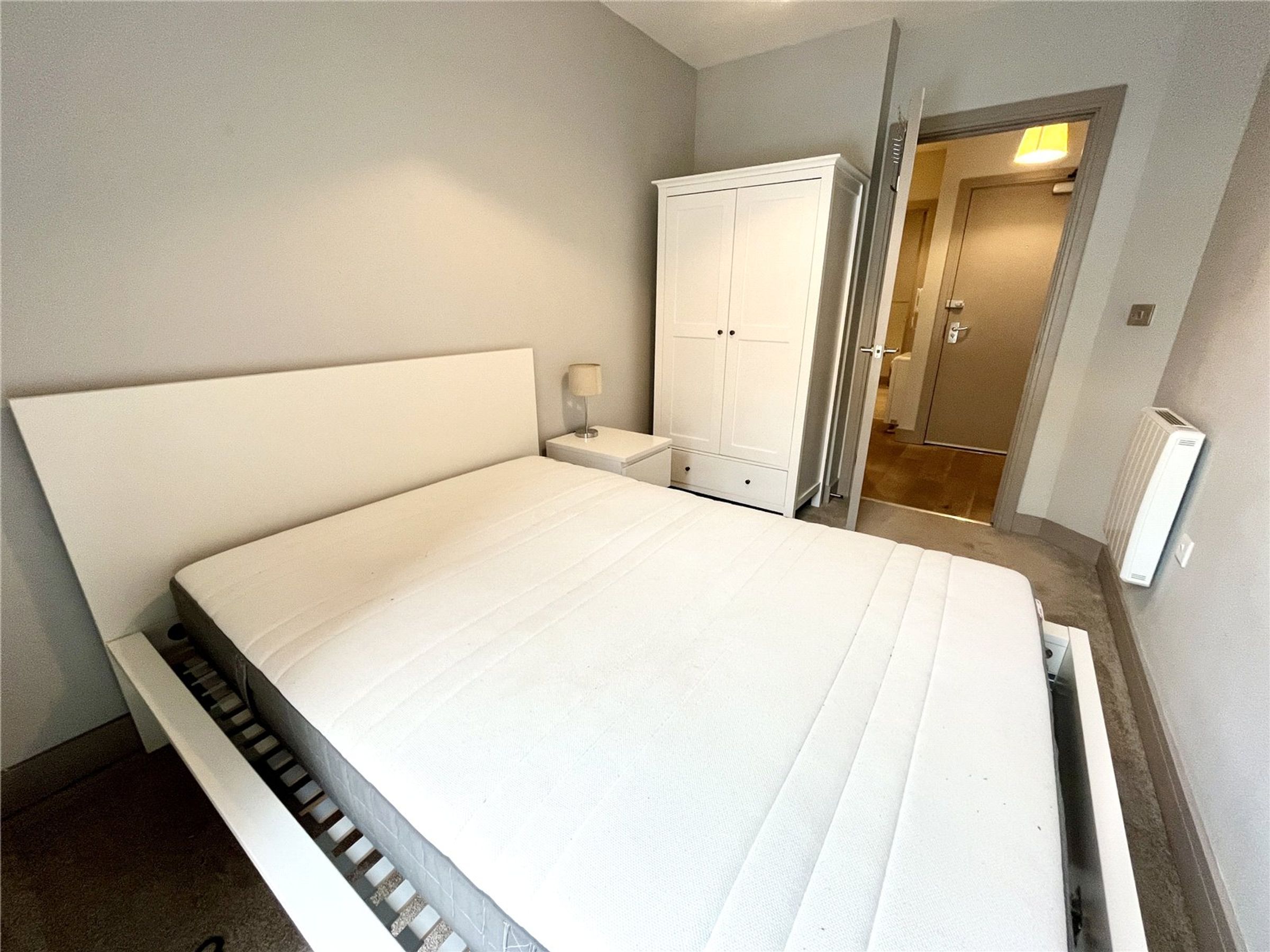 Flat Farrs Lane in Bristol