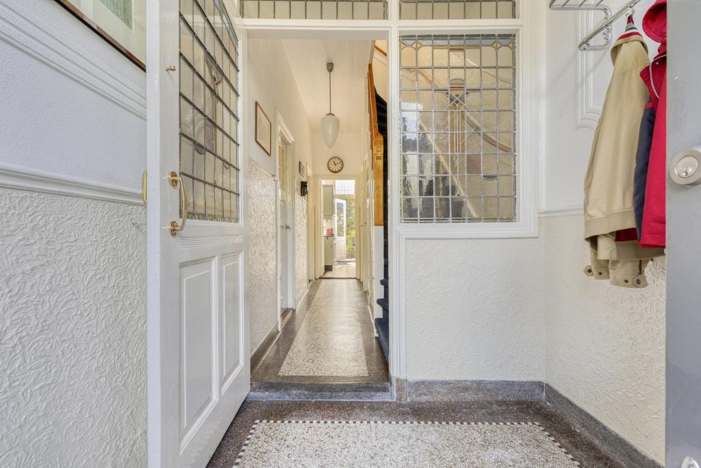 Tussenwoning te koop: Tweemolentjeskade 11, Delft