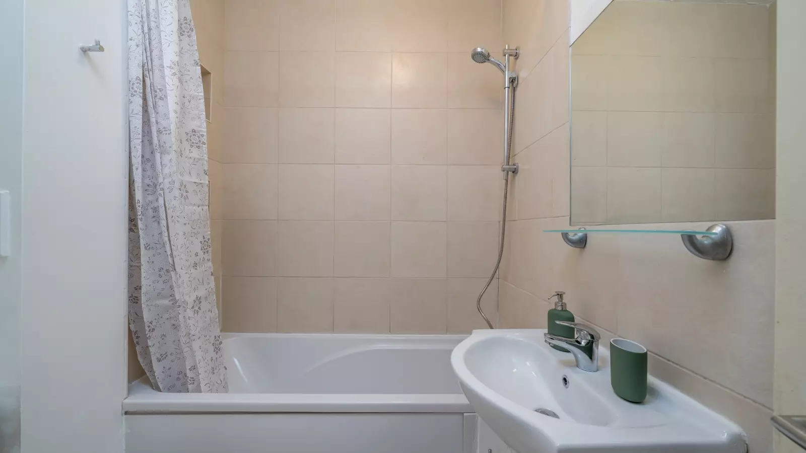 Flat New Goulston Street in Greater London