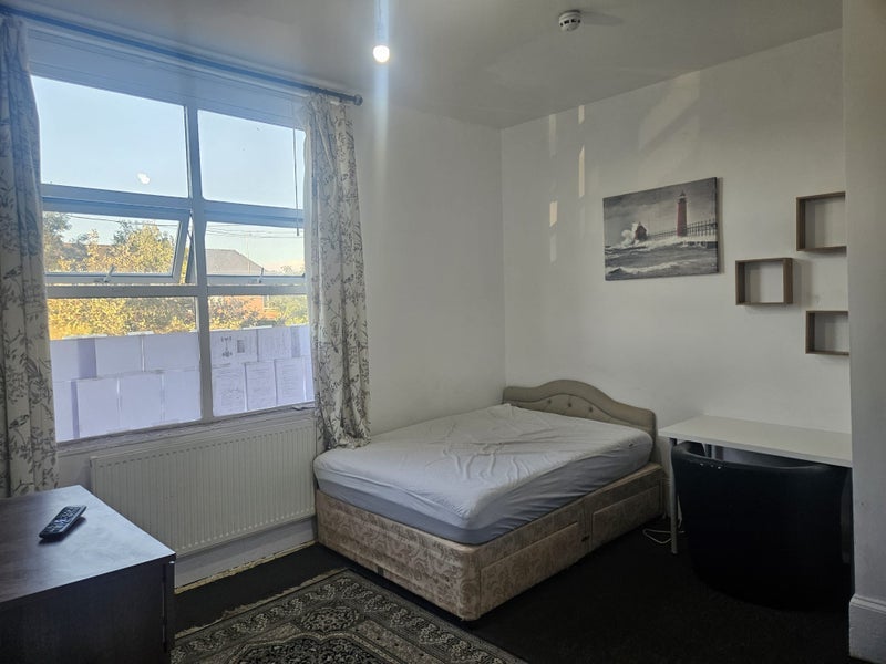 Room South Street in Coventry