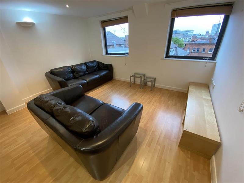 Flat Roman Entry in Manchester