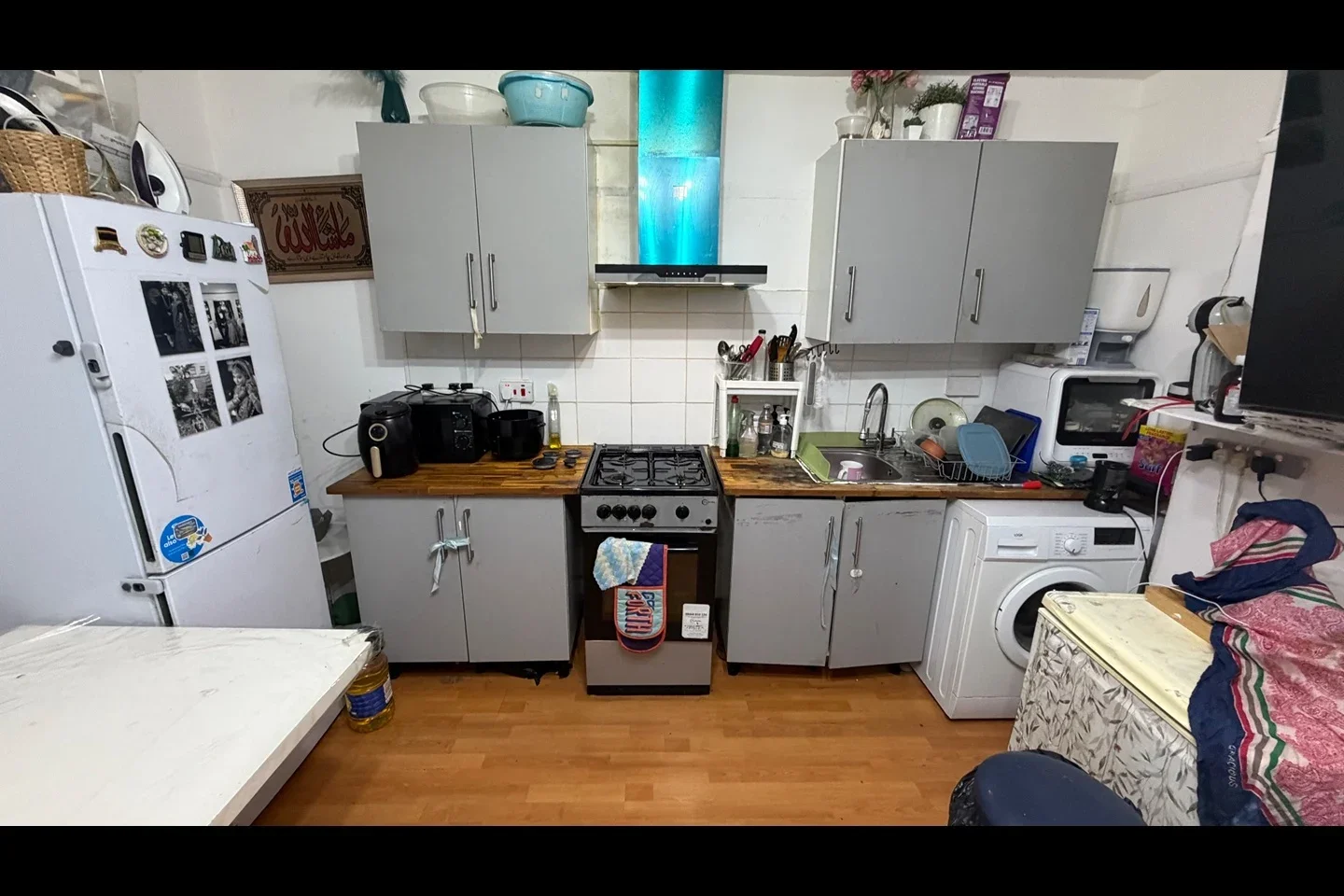 Room Woodseer Street in Greater London