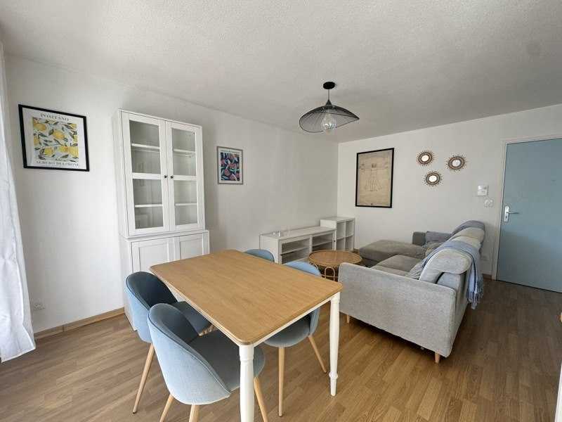 Flat Rue Hannah Arendt in Tours