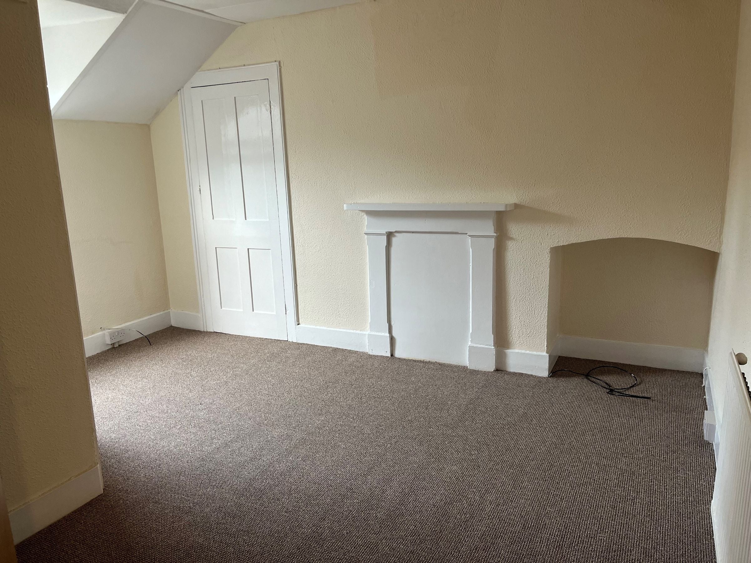 Flat Clanwilliam Road in Deal