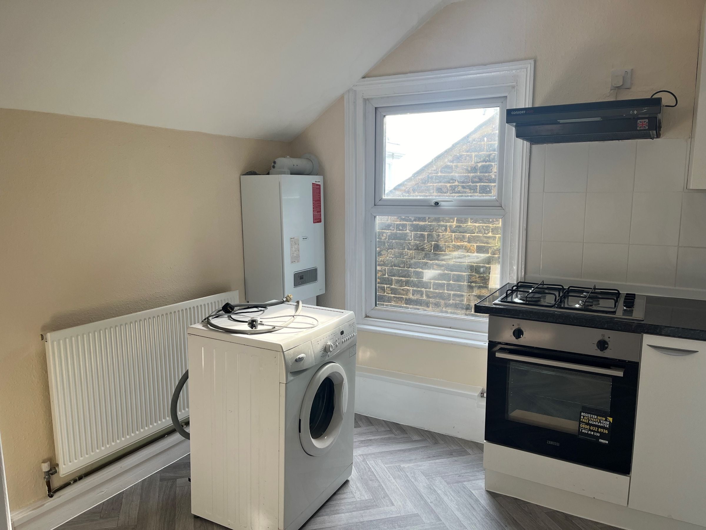 Flat Clanwilliam Road in Deal
