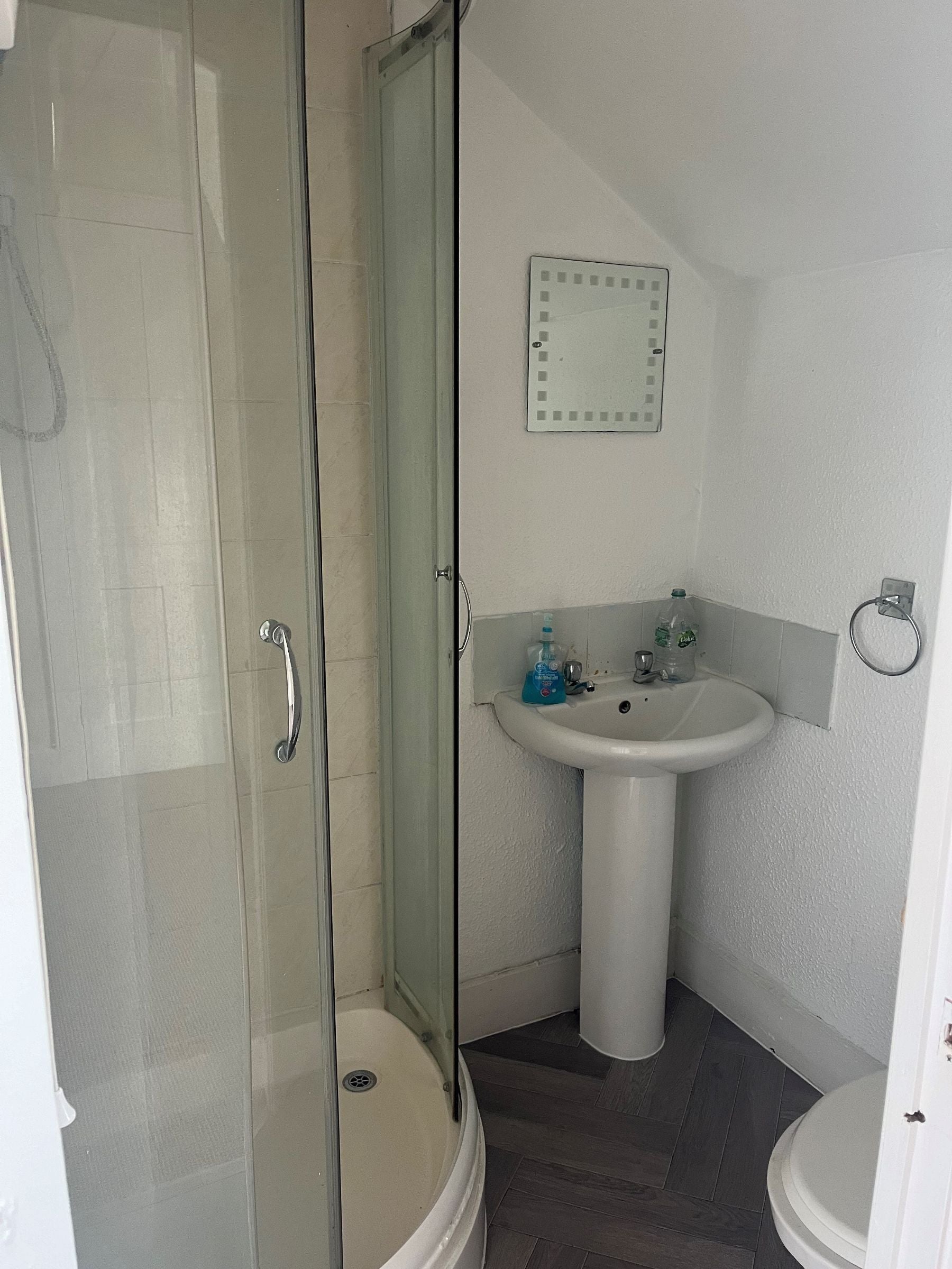 Flat Clanwilliam Road in Deal