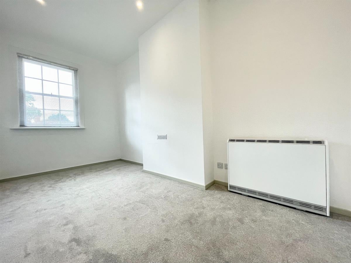 Flat West Street in Waverley