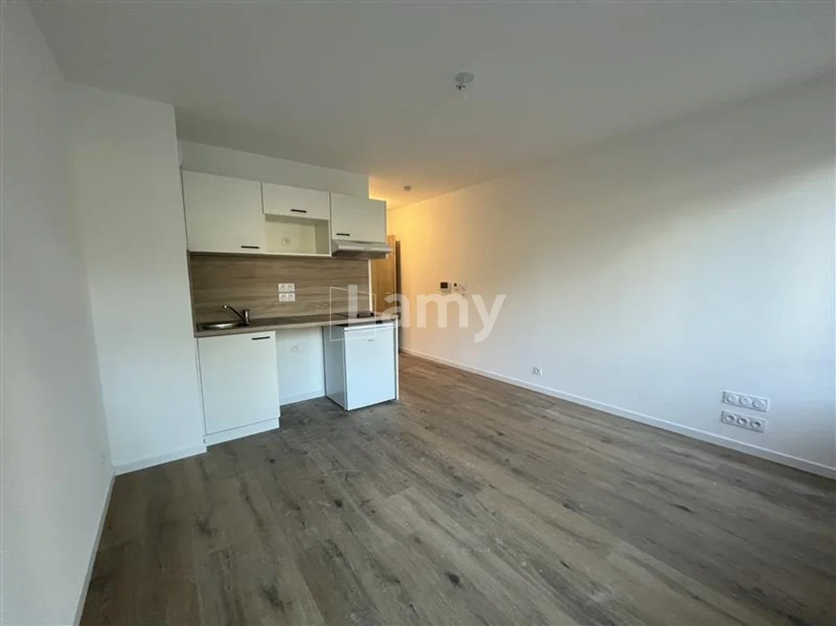 Appartement Rue Pierre Yvernogeau à Nantes