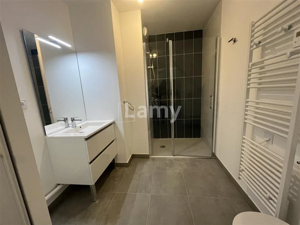 Appartement Rue Pierre Yvernogeau à Nantes