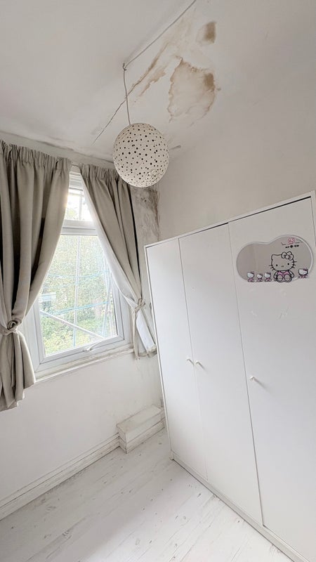Flat Lewisham Way in Greater London