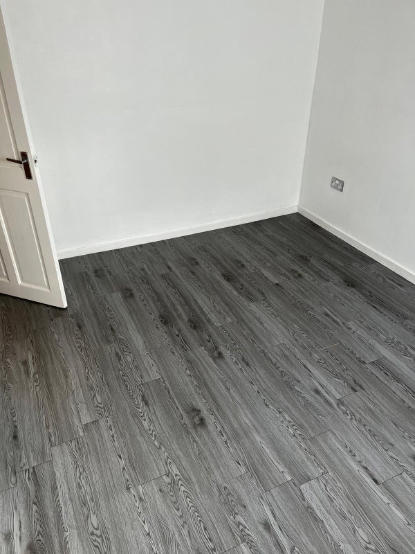 Room Putney Walk in Metropolitan Borough of Solihull