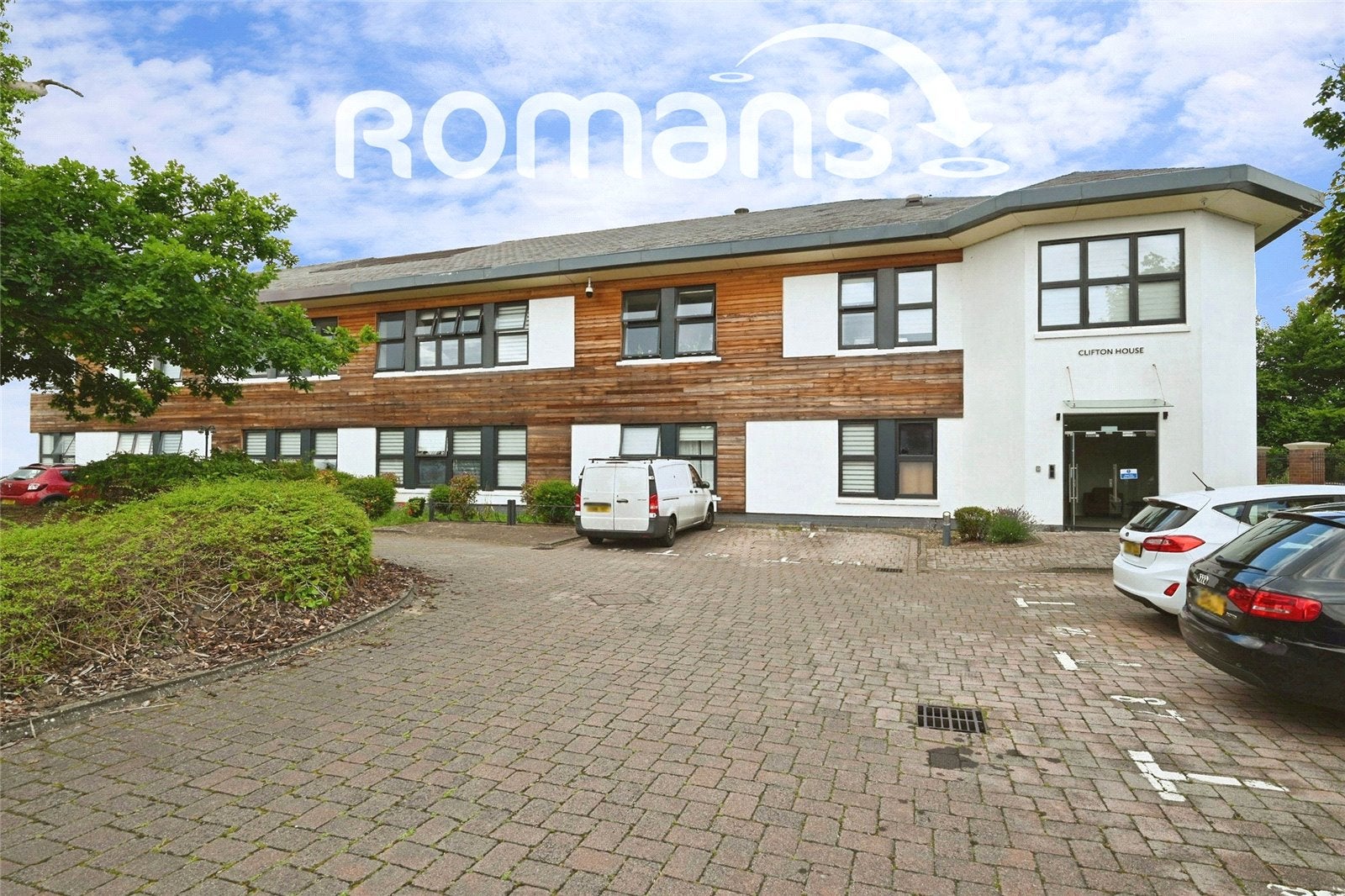 Flat Brants Bridge in Bracknell