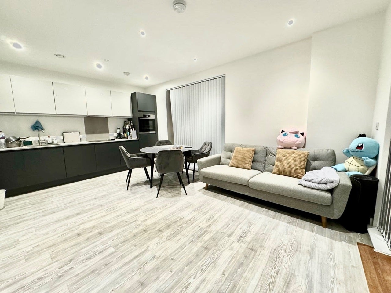 Flat Nest Way in Greater London