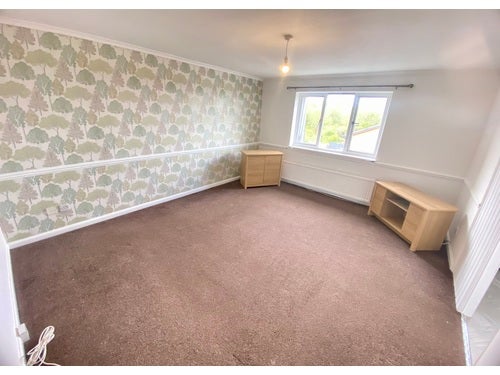 Flat Riach Gardens in Motherwell