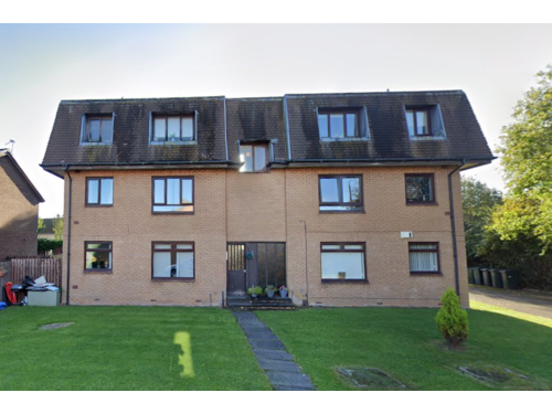 Flat Riach Gardens in Motherwell