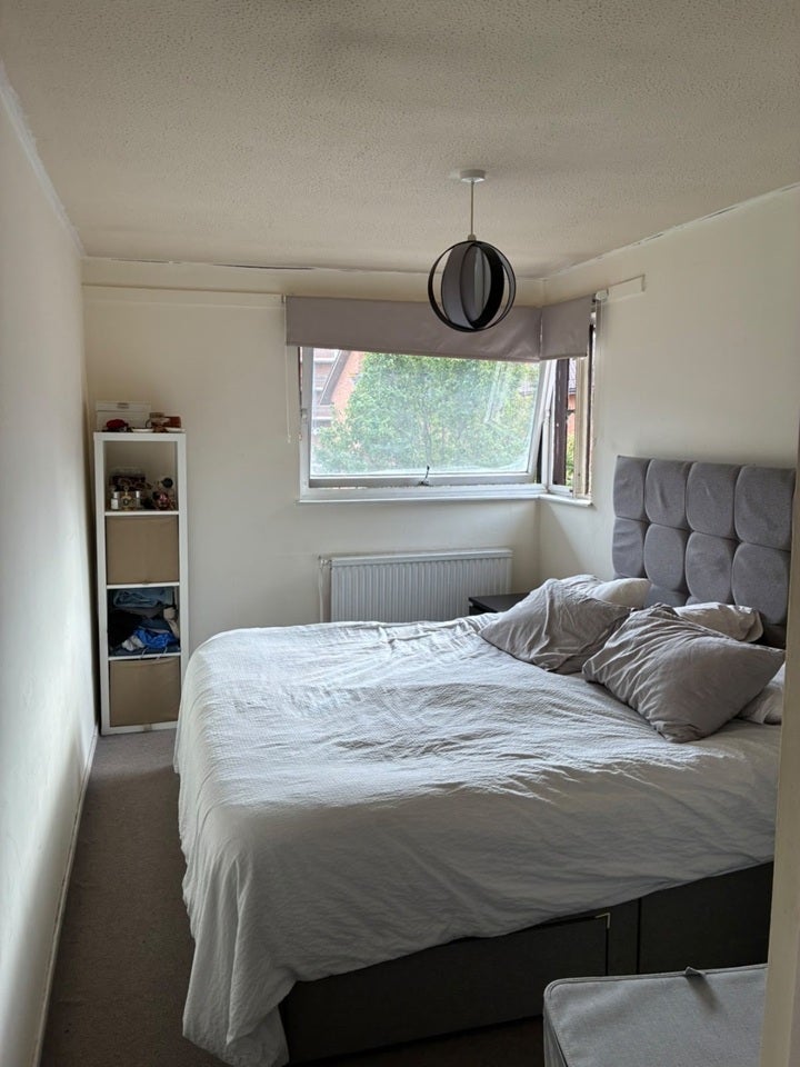 Flat Don Phelan Close in Greater London