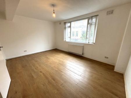 Flat Palmerston Road in Portsmouth