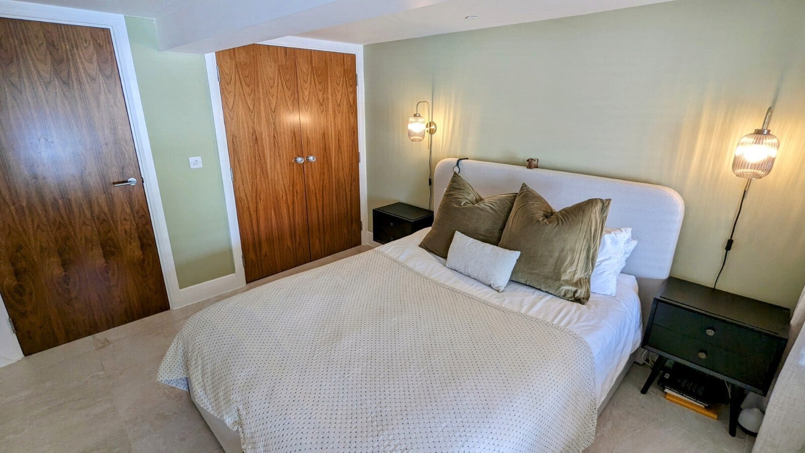 Flat West Close in Cardiff