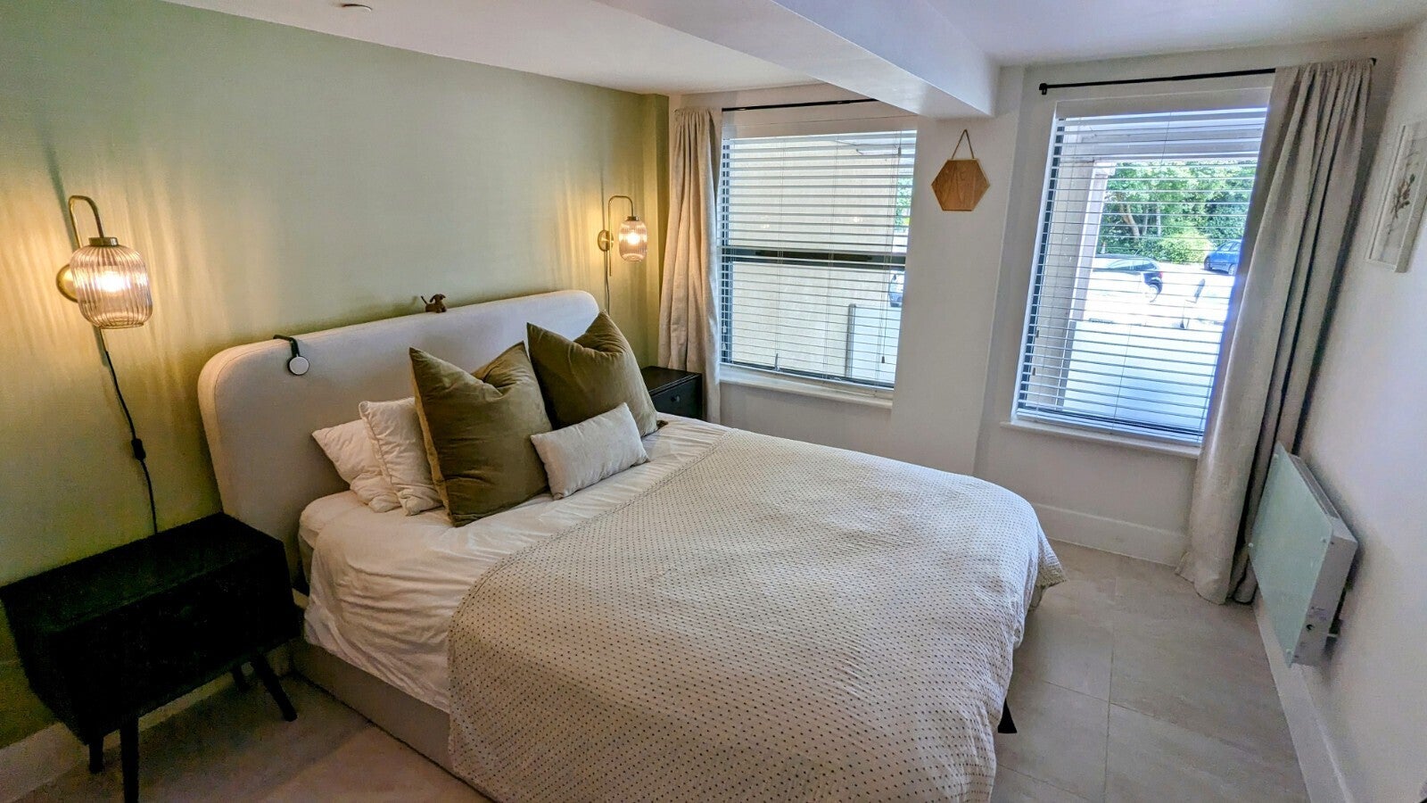 Flat West Close in Cardiff