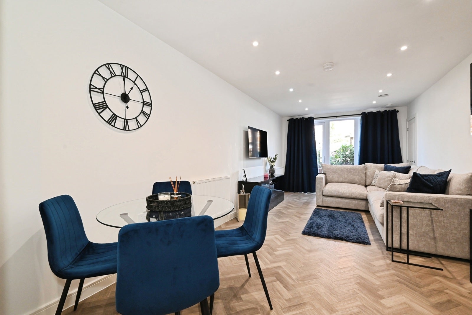 Flat Wellington Road in Wokingham