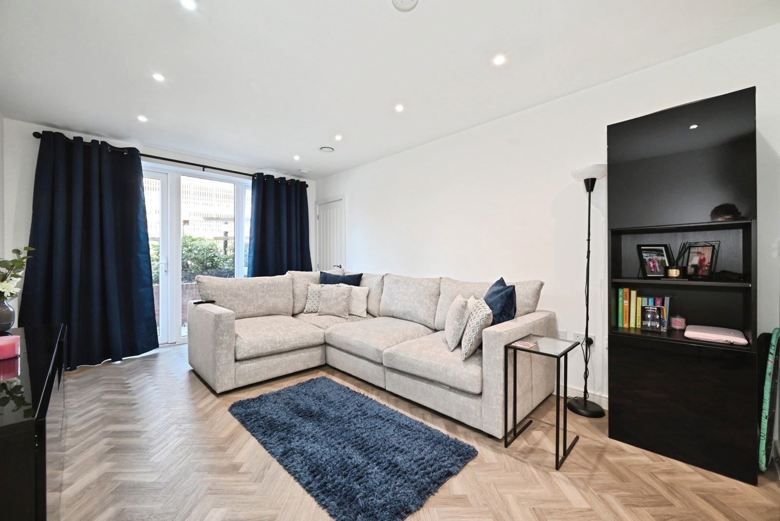 Flat Wellington Road in Wokingham