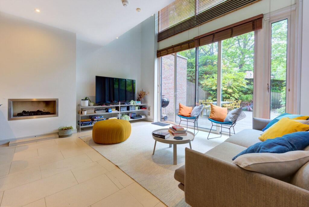 House Tercelet Terrace in Greater London