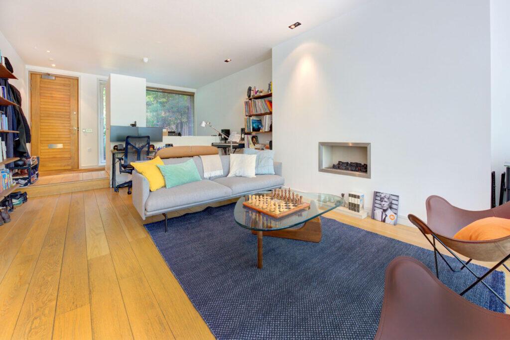 House Tercelet Terrace in Greater London