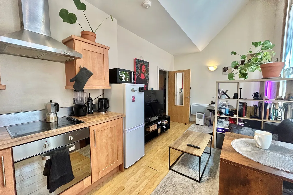 Flat Hartley Road in Nottingham