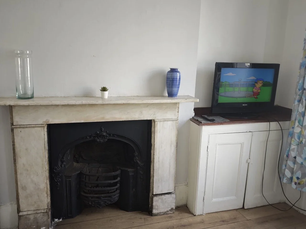 Room Offord Road in Greater London