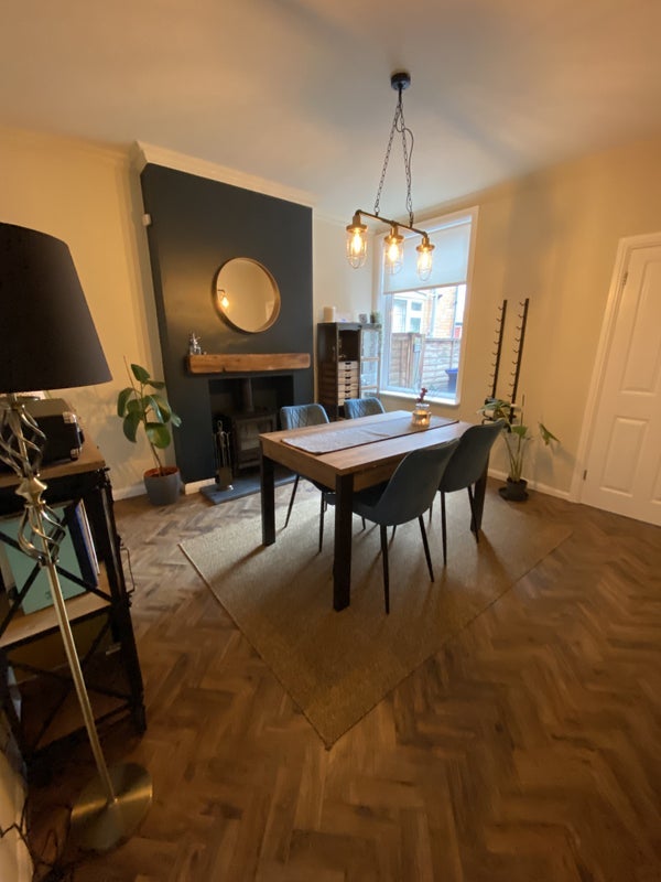 Room Clarendon Road in Hinckley and Bosworth