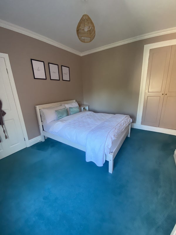 Room Clarendon Road in Hinckley and Bosworth