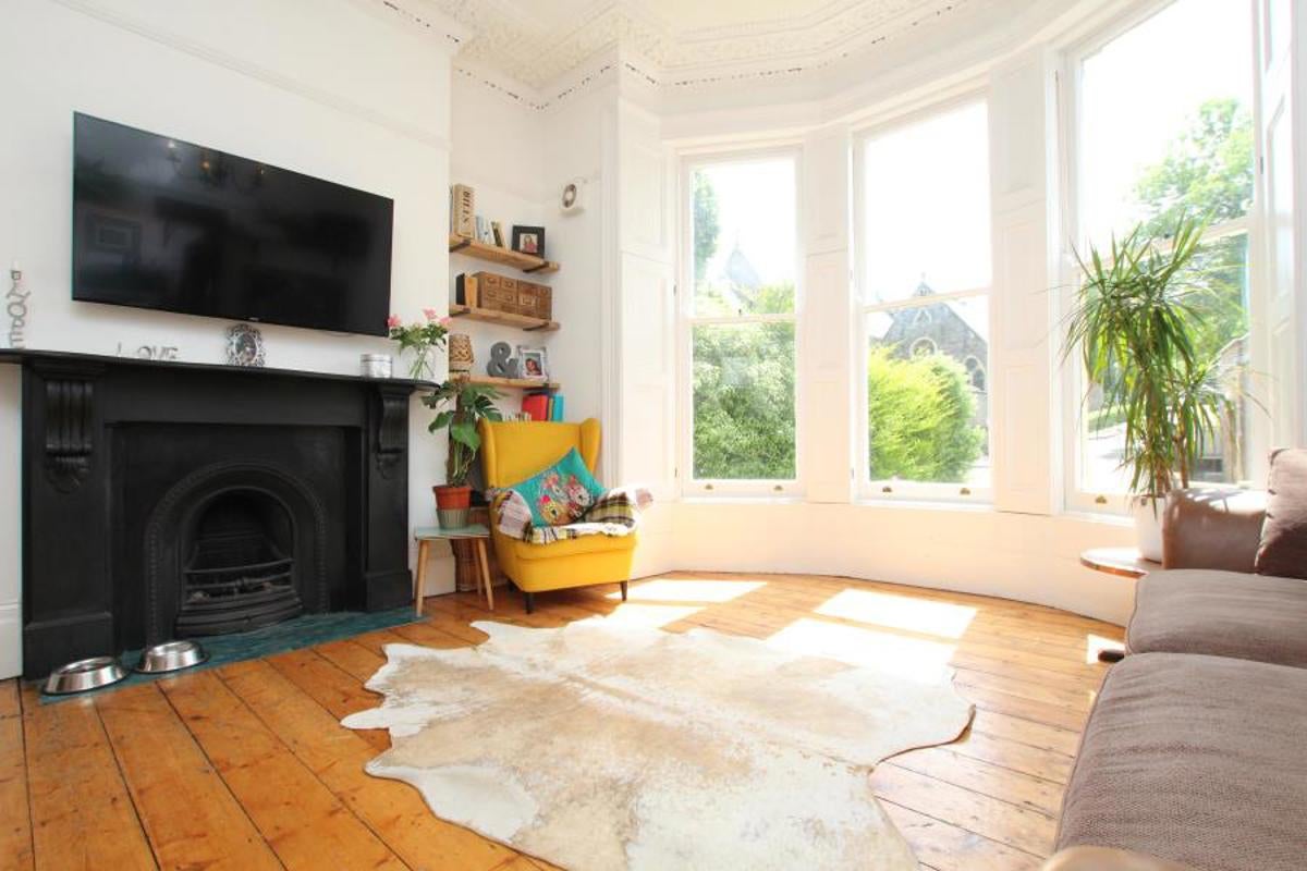 Flat Redland Road in Bristol