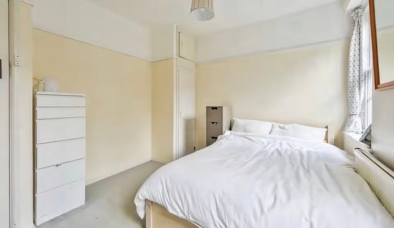 Room Hillcrest in Greater London