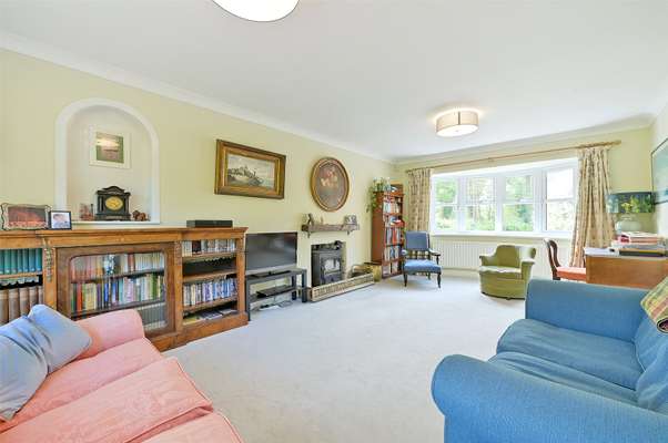 House Hollybush Lane in Basingstoke and Deane