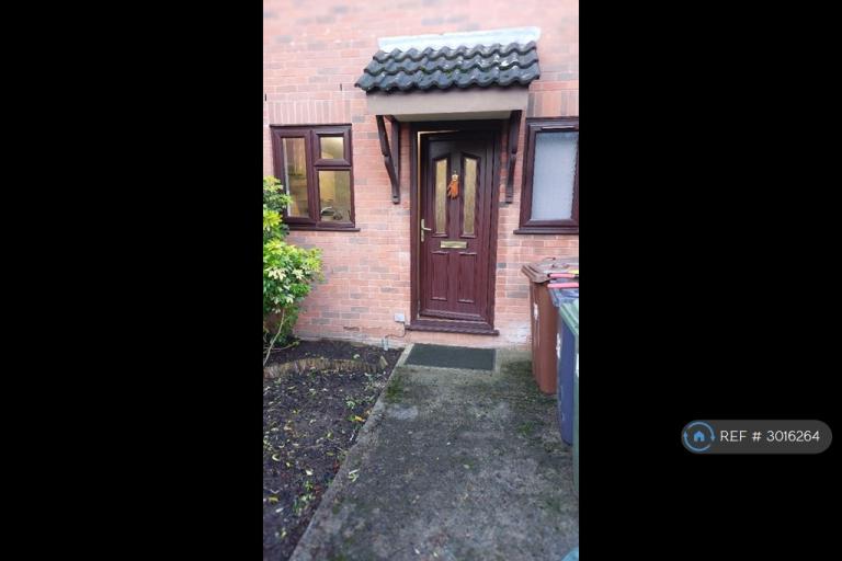 Flat Britten Close in Hertsmere