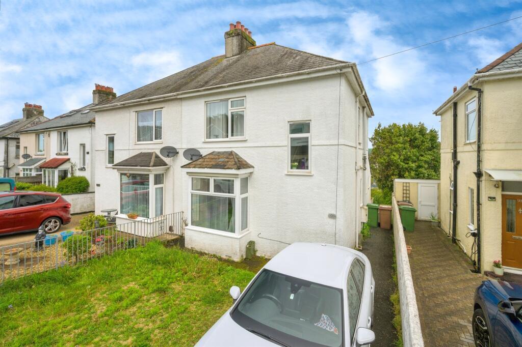 Flat Merafield Road in Plymouth