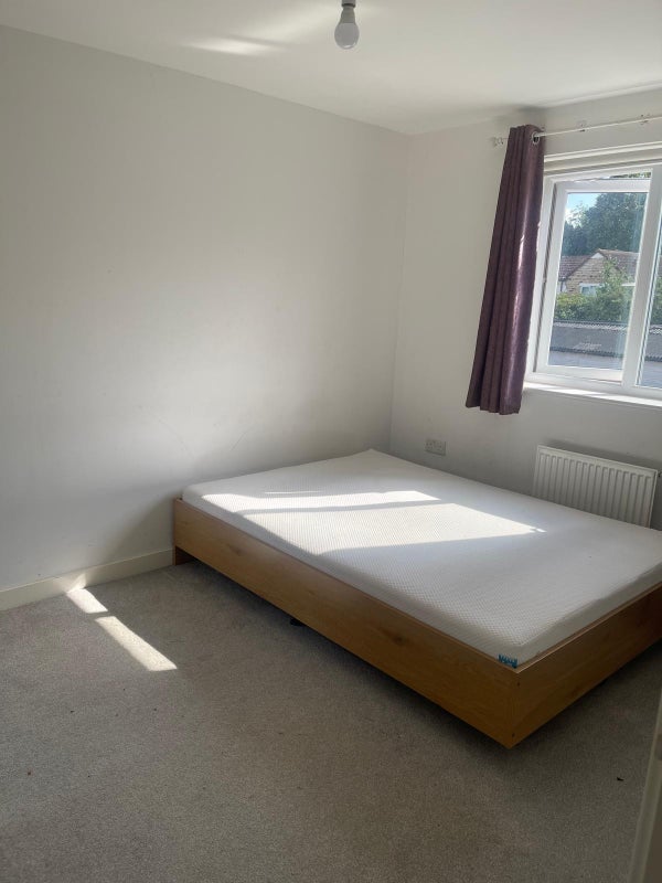 Room Opal Street in Chesterfield