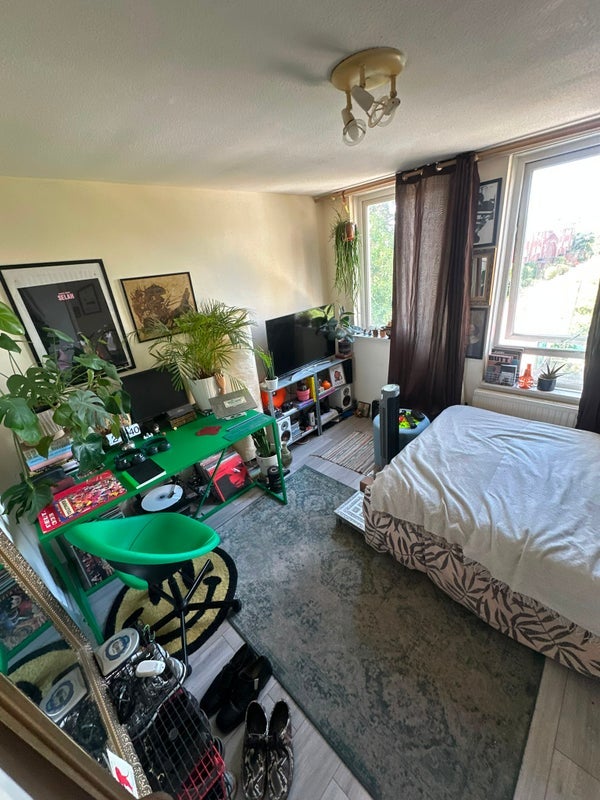 Room Bruce Road in Greater London