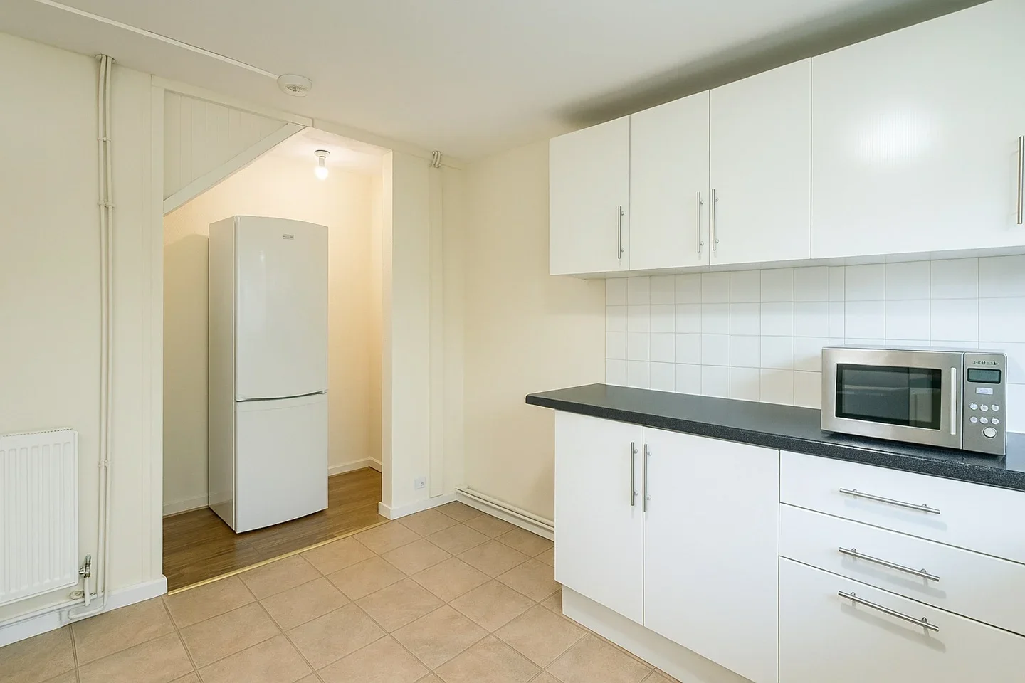 Flat Hanford Close in Greater London