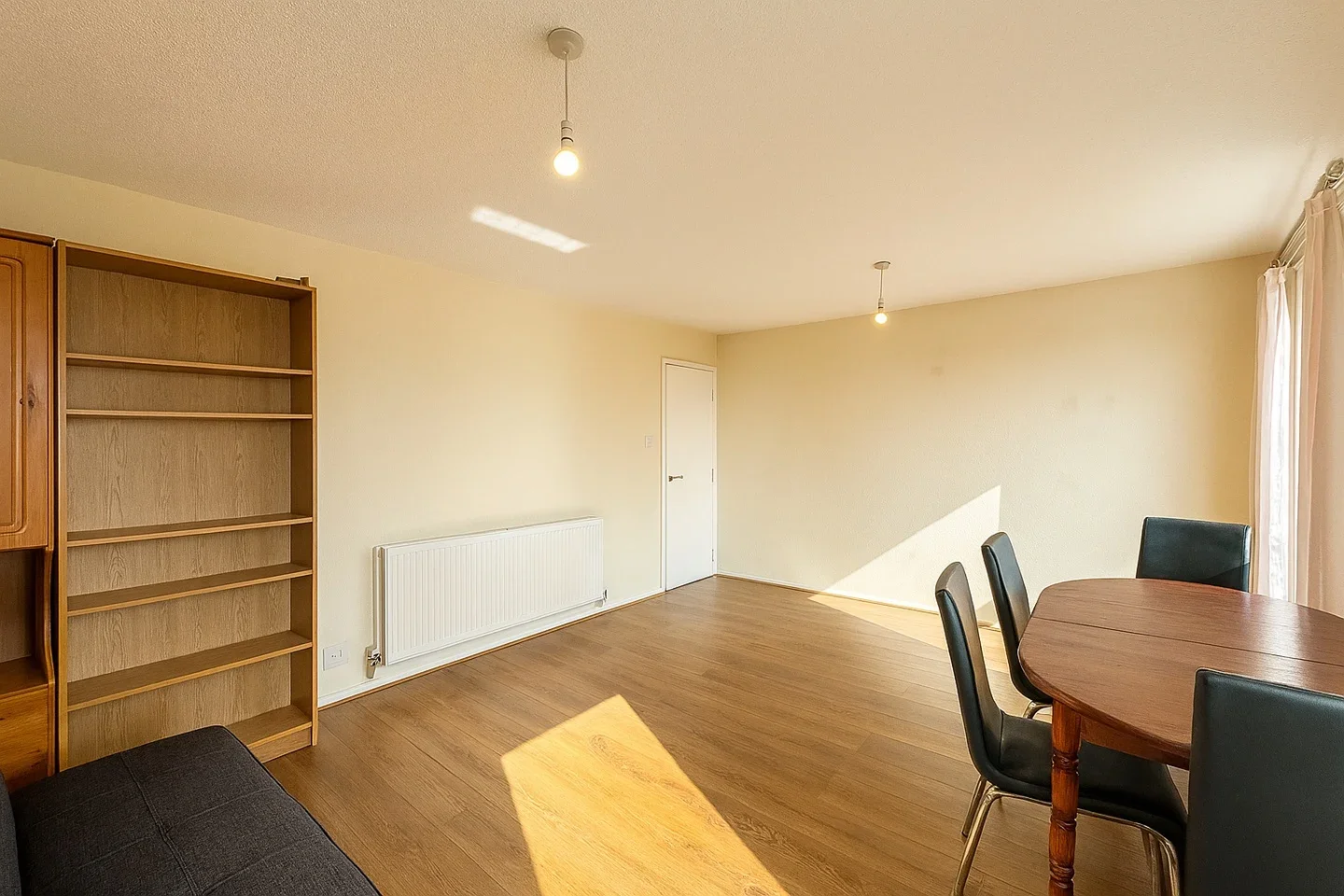 Flat Hanford Close in Greater London